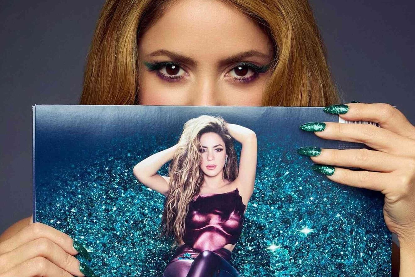 SHAKIRALASMUJERESYANOLLORANDISCO