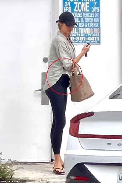 GISELEBUNDCHENEMBARAZADATOMBRADYREACCIÓN (1)