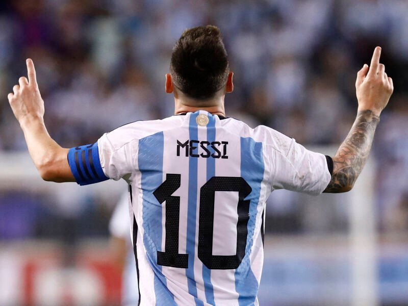 LIONELMESSISINTONÍAMESSIÁNICAARGENTINA