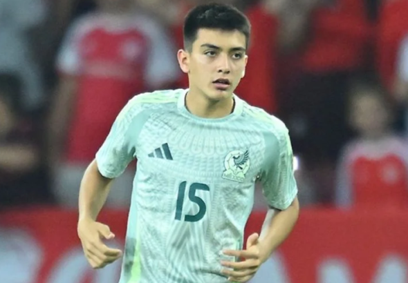 con-16-anos-y-tres-meses-rompe-gilberto-mora-el-record-como-el-jugador-mas-joven-en-debutar-con-la-seleccion-mexicana